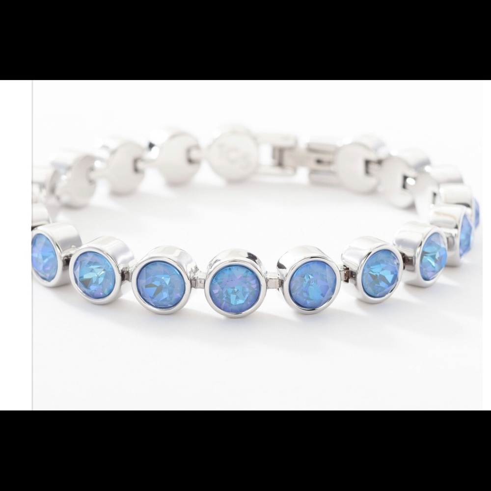Touchstone Crystal ice bracelet Ocean Delite by Swarovski BNIB gorgeous shade